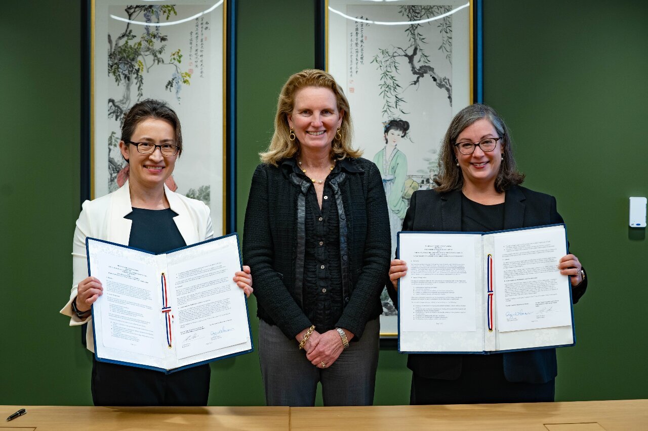 US and Taiwan signed memorandum for international development and humanitarian aid. (photo from Twitter @ColemanUSAID)