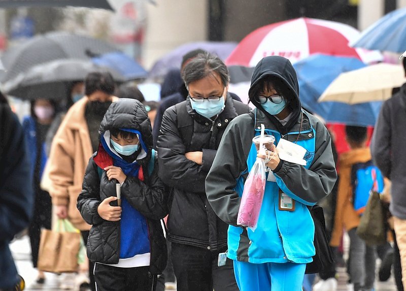 Ang temperatura ng panahon ay bumababa sa hanggang 7 degrees Celsius hanggang linggo