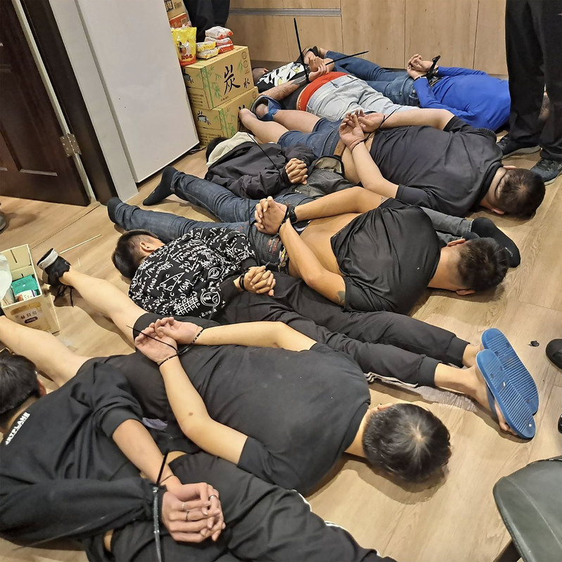 Habambuhay na pagkakulong para sa mga pinuno ng pandaraya