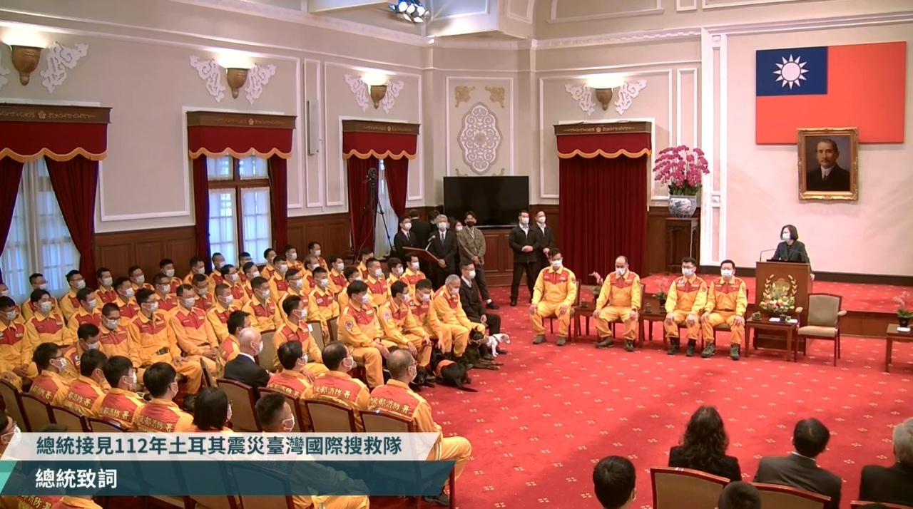 Sa pagtatanghal ng Medal of Honor, pinasasalamatan ng Pangulo ang Taiwan Search and Rescue Team sa pagpapaalam sa mundo na makita ang Taiwan
