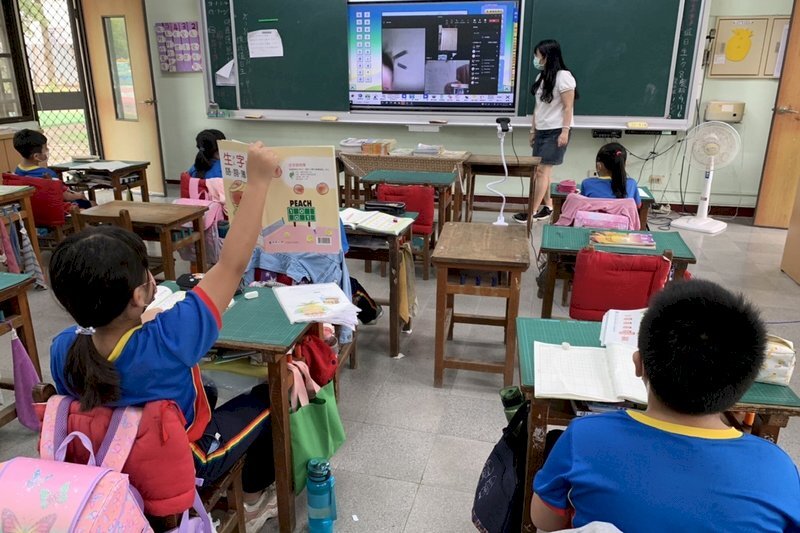 Survey: Mga batang hindi gaanong nakararanas ng academic pressure, kaunting gawain, at maikling tulog