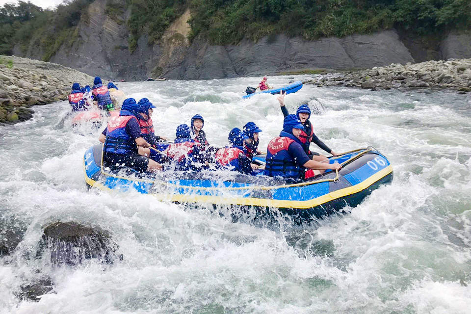 Tara Mamasyal - Hualien Xiuguluan River Rafting Experience