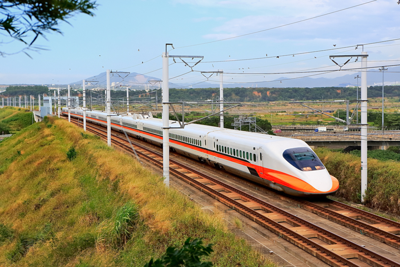 Ang mabilis at magandang Taiwan High Speed Rail!