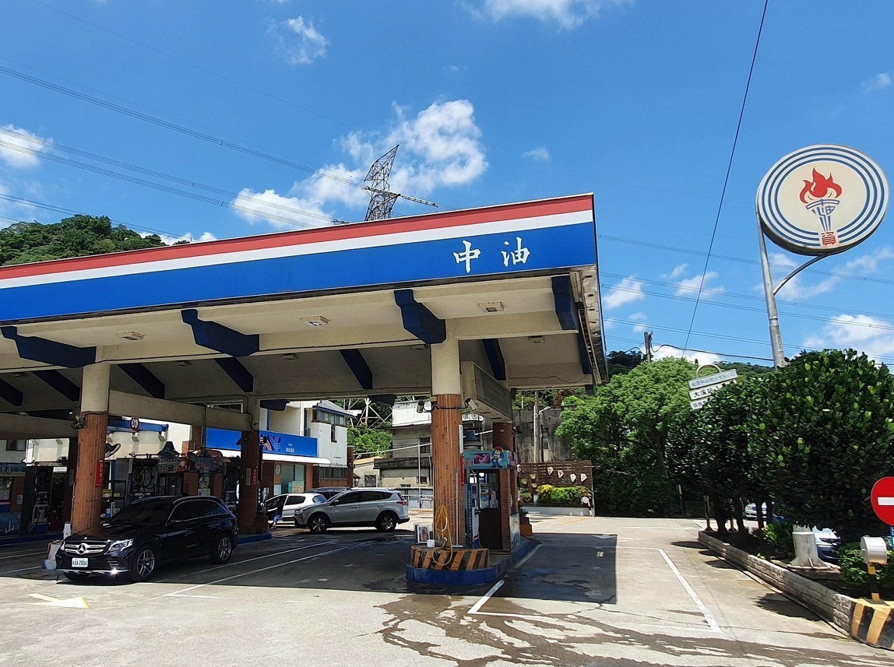 Maaaring maapektuhan ng salungatan sa Israel ang presyo ng gasolina: opisyal