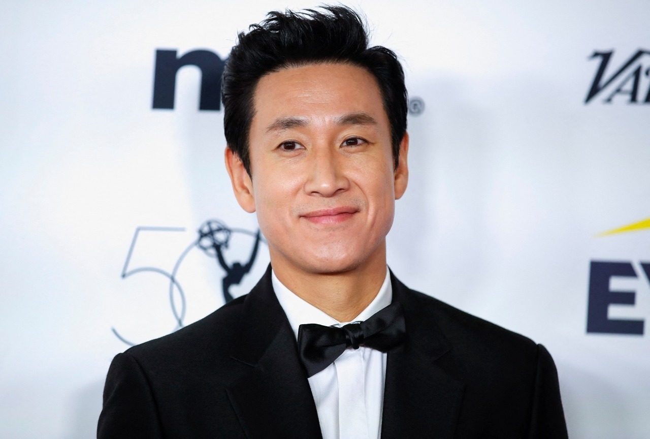 Ang parasite actor na si Lee Sun Kyun ay natagpuang patay sa kanyang sasakyan sa edad na 48