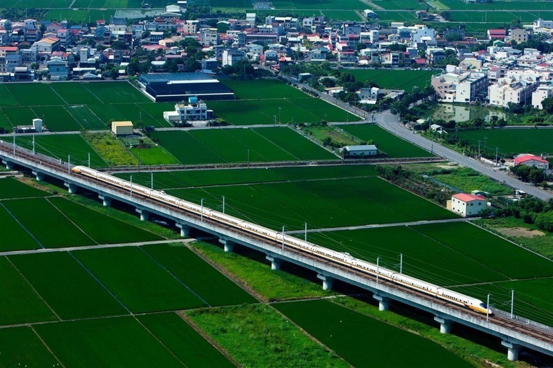 Magdadagdag ng mga extrang tren ang THSR para sa LNY