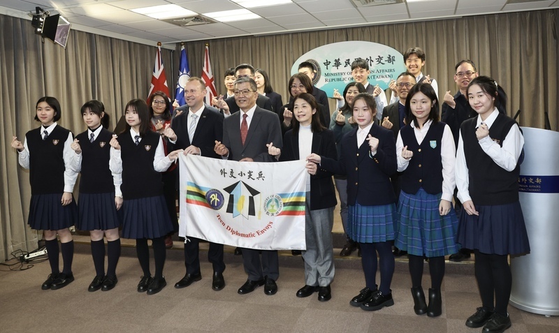 Mga Teen Diplomatic Envoys, Handang Maglakbay patungo sa Australia at NZ