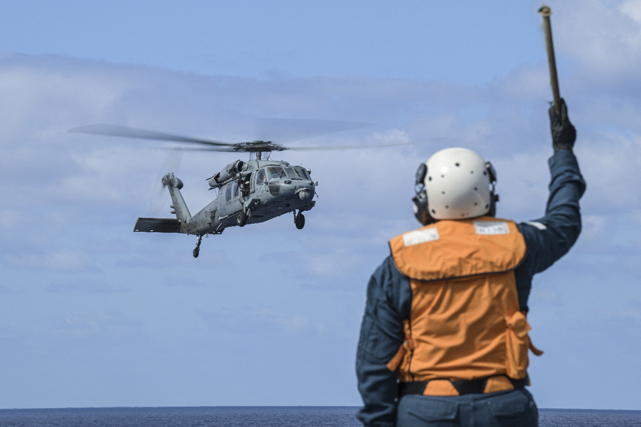 Nagdaraos ng magkasanib na pagsasanay militar ang US at Japanese navies sa Philippine Sea