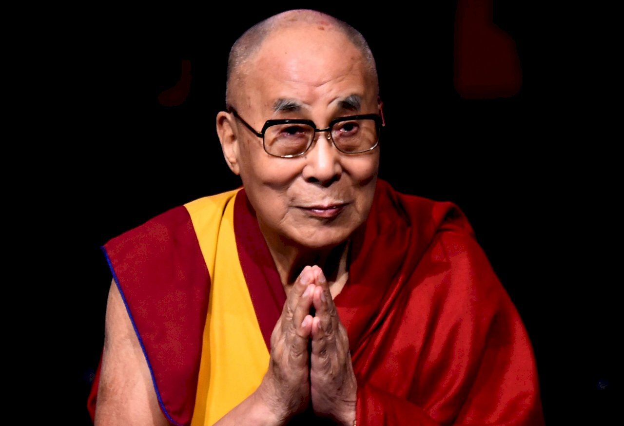 Habang papalapit ang pag-aalsa ng Tibet sa ika-65 anibersaryo nito, ang muling pagkakatawang-tao ng Dalai Lama ay nakakuha ng panibagong atensyon.
