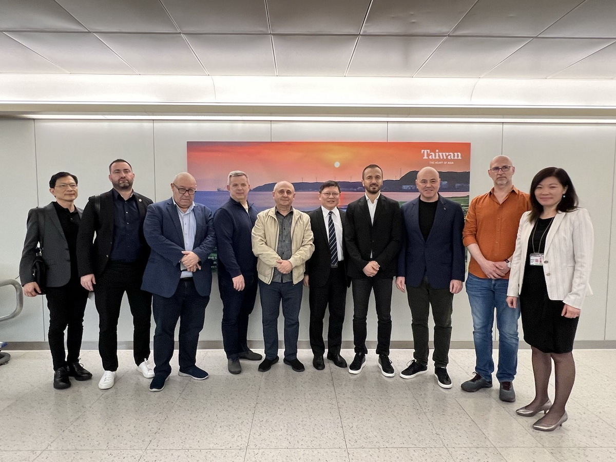 Delegasyon ng Romanian parliament dumating sa Taiwan