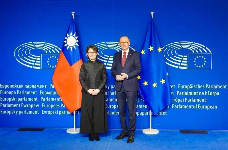 Ang Bise Presidente-elect na si Hsiao Bi-khim ay nagtungo sa Europe