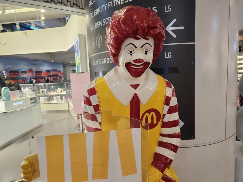 Hanggang 95% ng mga mag-aaral sa kolehiyo ang nagpaplanong magtrabaho ngayong tag-init; Ang Eslite at McDonald's ay nauuna sa kanilang listahan