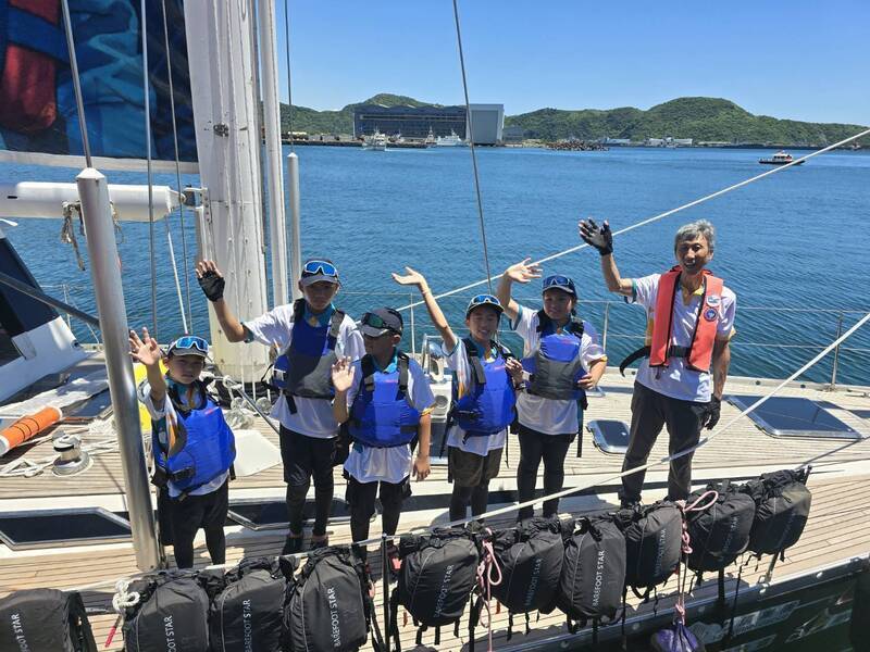 Ang mga guro at estudyante ay maglalayag sa paligid ng Taiwan sa panahon ng summer holiday