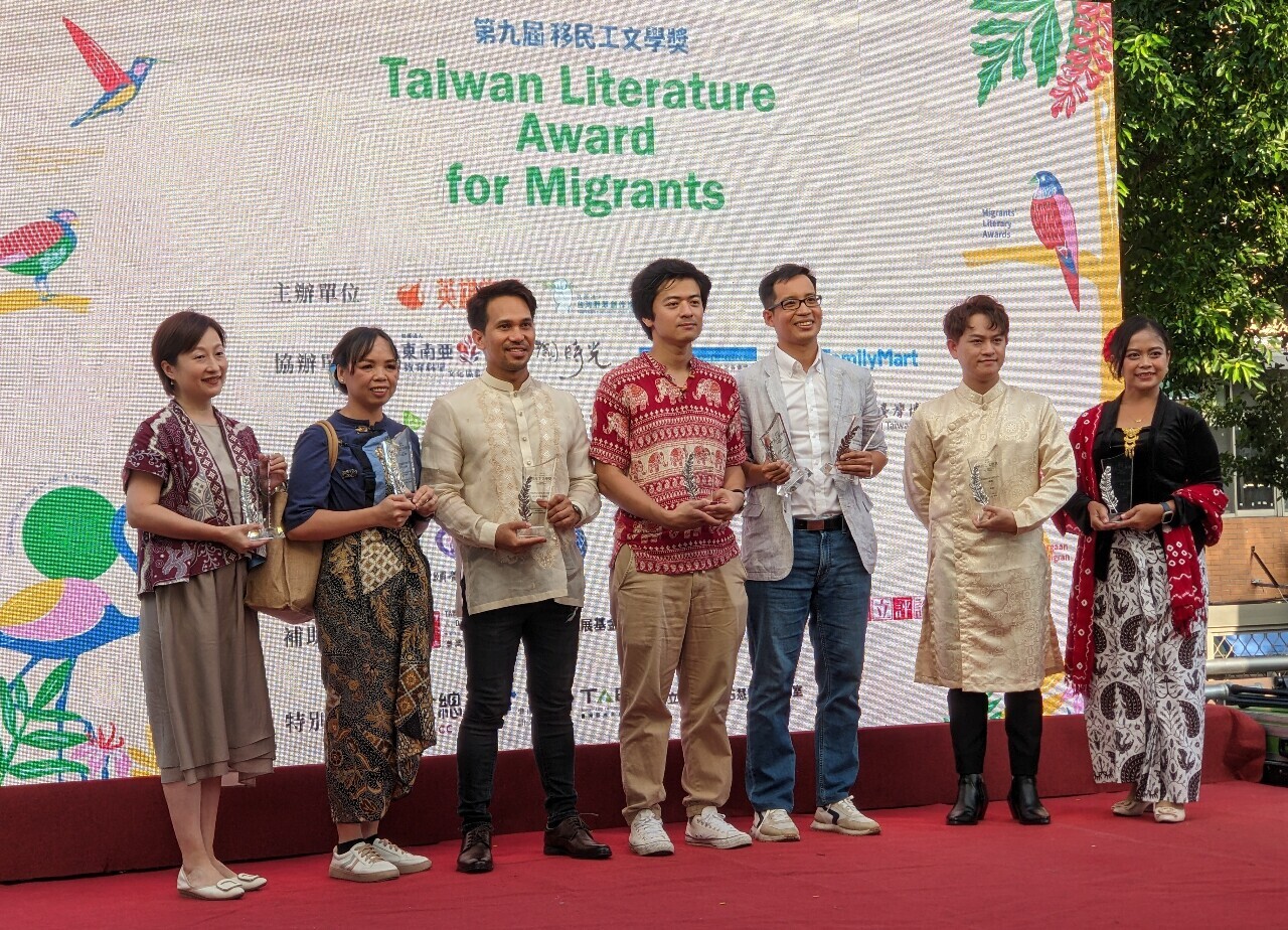 Migrant Workers Literature Award Nanalo si Zheng Demeng mula sa Rti, at inaasahang ilalahad at ipapakita ang kuwento ng mga bagong migrante sa maaring gawing pelikula