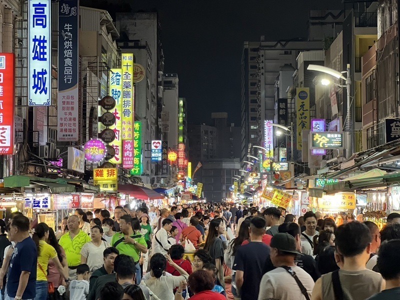 Pinuri ng mga taga-Hong Kong ang buhay sa Taiwan na sobrang maginhawa! Ang masasarap na pagkain sa bahay at kainan ay madaling mahanap