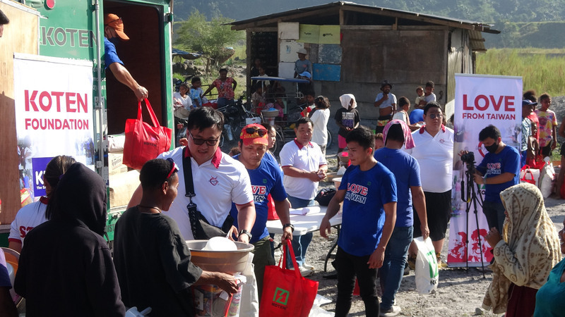 Taiwanese Businessmen sa Pilipinas Naghatid ng Tulong sa Kabundukan; Mahigit Isang Libong Pamilyang Katutubo Masayang Sasalubong sa Pasko