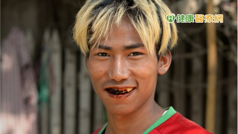 Red Chewing Gum