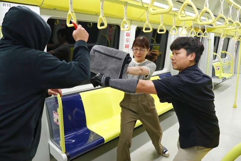 New Taipei Metro, Gumamit ng Shield Armor at Stopping Gloves para Palakasin ang Seguridad